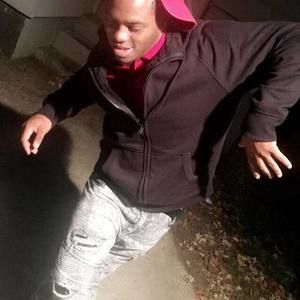 Meet your Posher, Deandre